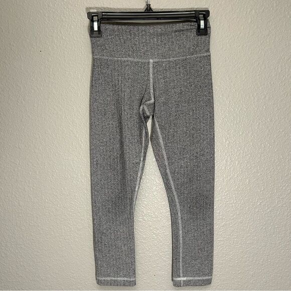 Lululemon Athletica Crop 21” Mini Grey Heathered Herringbone Size 2 - Picture 14 of 14